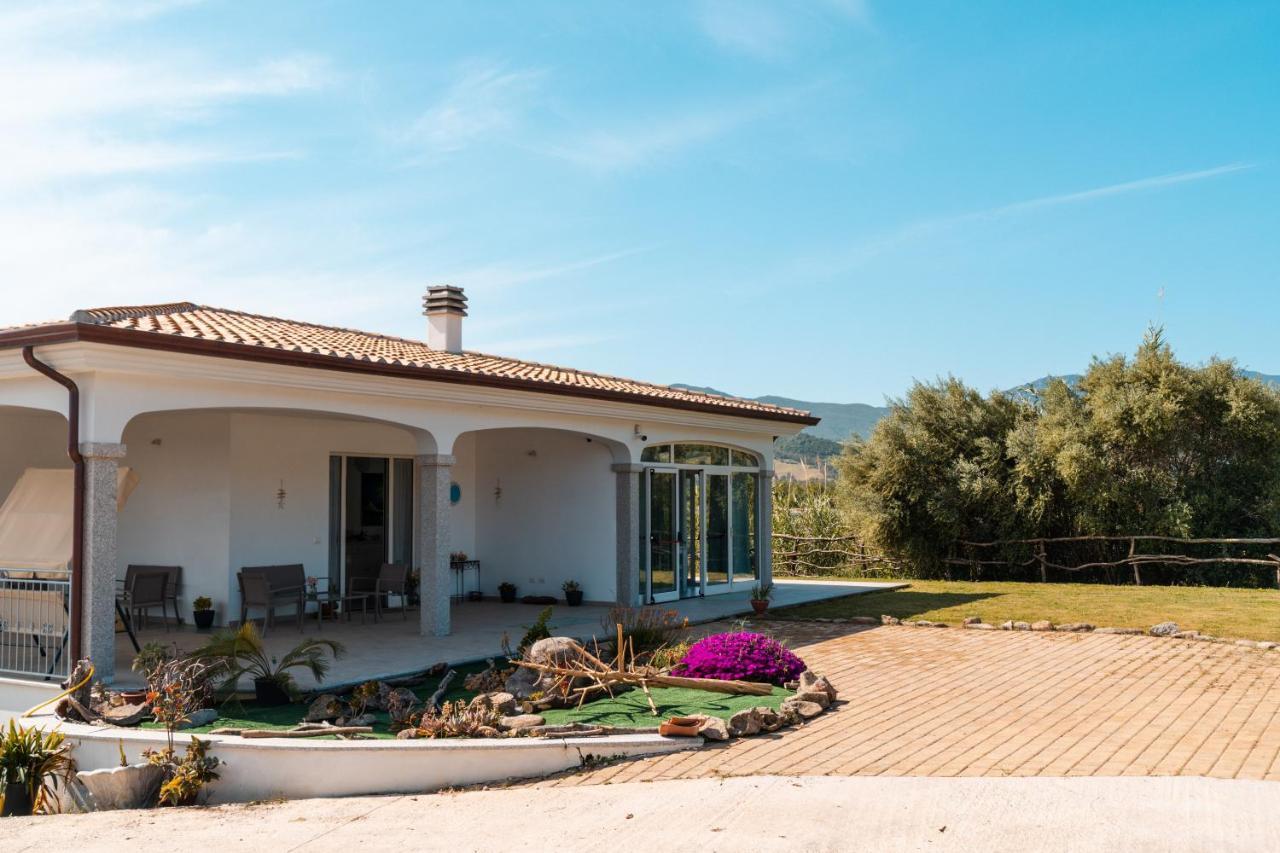 Agriturismo B&B Mares E Montes De Marrante シニスコーラ エクステリア 写真