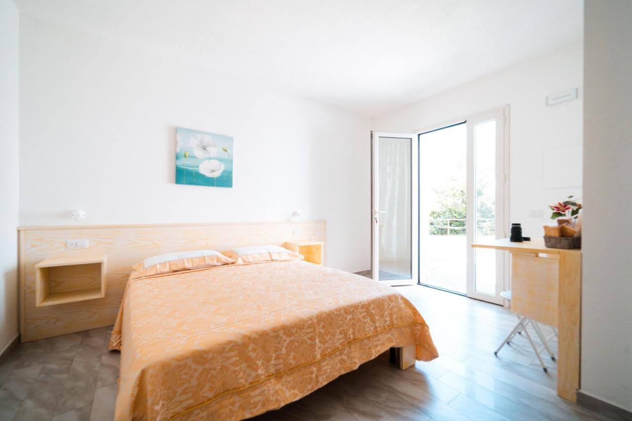 Agriturismo B&B Mares E Montes De Marrante シニスコーラ エクステリア 写真